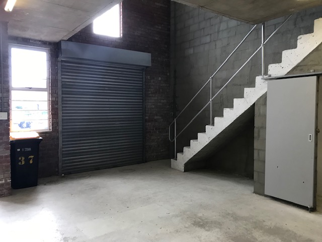 To Let commercial Property for Rent in Maitland Western Cape